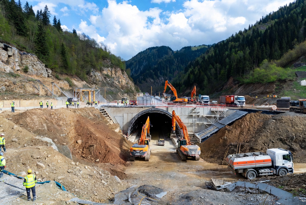A1 Sibiu–Pitești: constructorii italieni accelerează pe toate loturile
