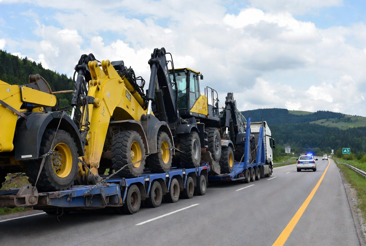 10 convoaie supradimensionate pe A3, ruta Beclean-Biharia
