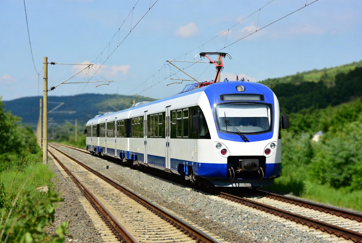 Fondul de Modernizare finanțează 36 de vehicule feroviare noi